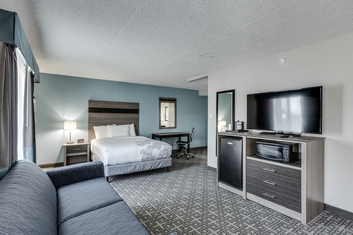 Room 9 of 31