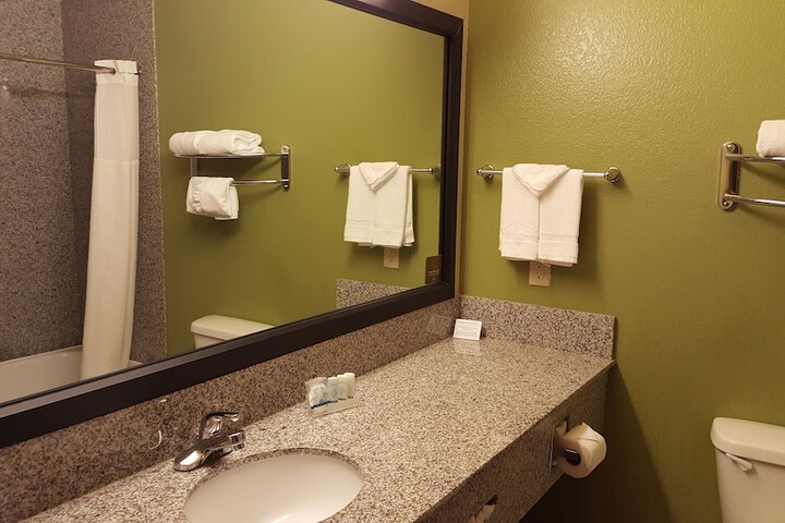 Sleep Inn & Suites Shamrock