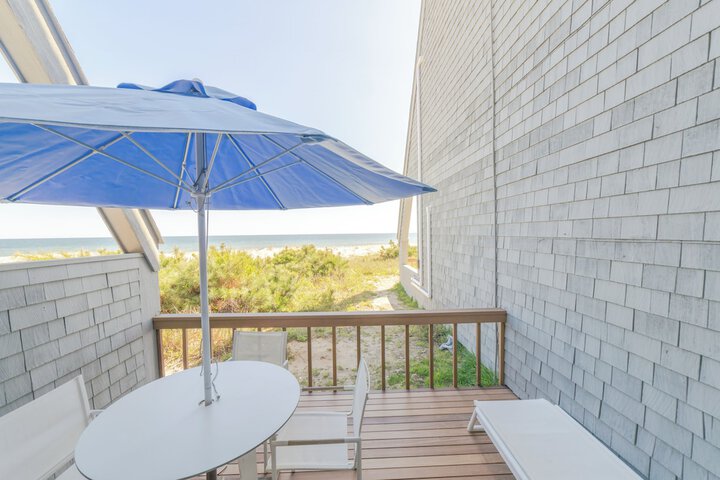 The Surf Club