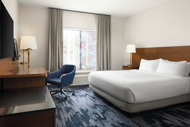 Fairfield Inn & Suites Newark Liberty International Airport