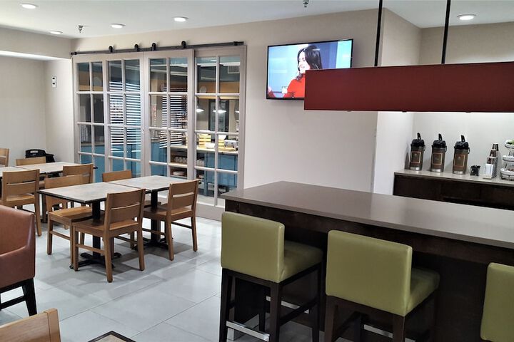Country Inn & Suites by Radisson Bryant (Little Rock), AR