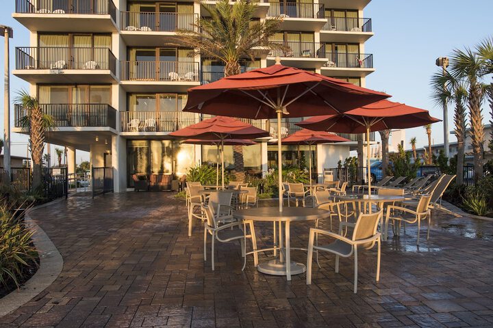Sundeck 89 of 107