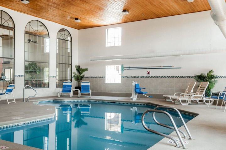 Pool 5 of 30