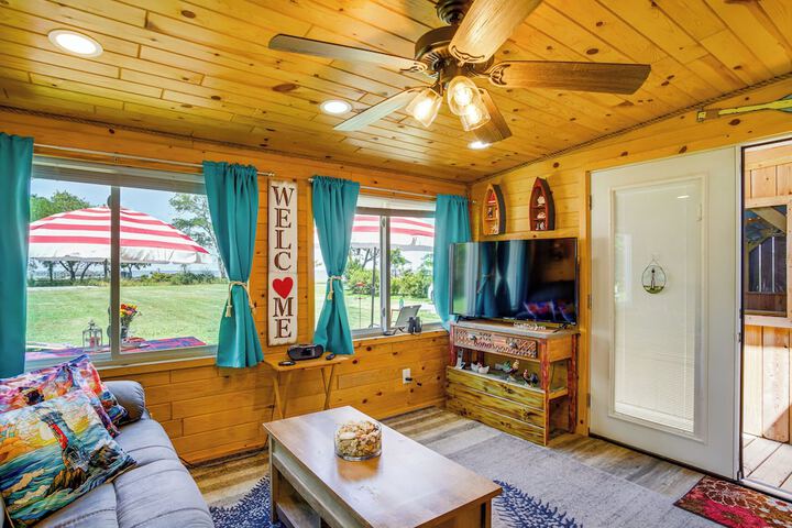 Maryland Retreat: Walk to Bay Beach & Boat Ramp!