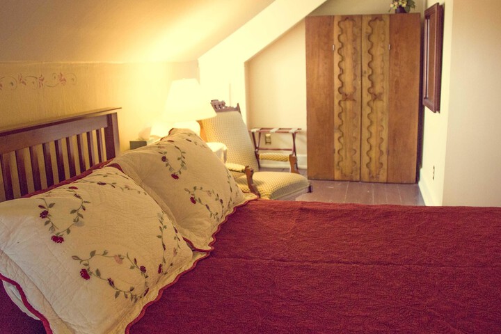 Room 24 of 61