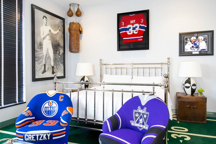 Room 71 of 146