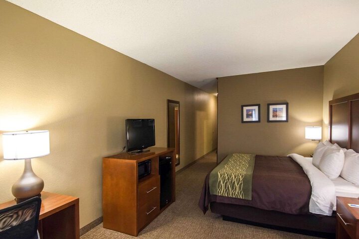 Room 8 of 23