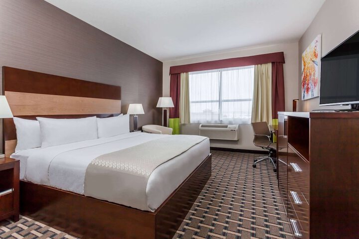 Room 21 of 53