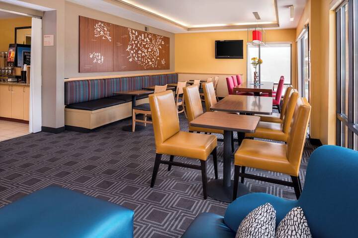 TownePlace Suites by Marriott Huntington
