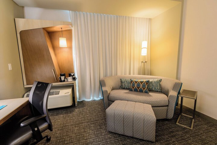 Courtyard by Marriott Lake Jackson