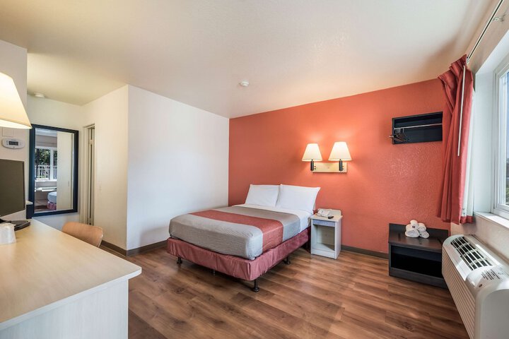 Room 43 of 45