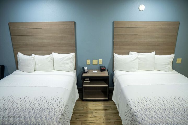 Room 14 of 31