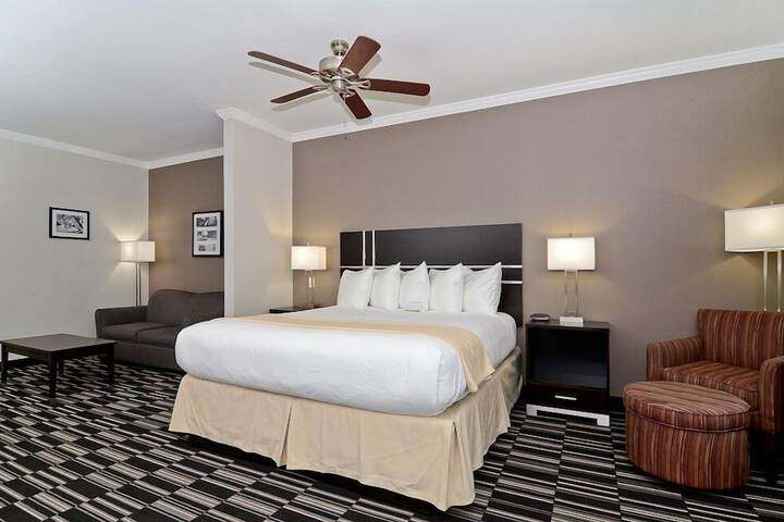 Room 27 of 58