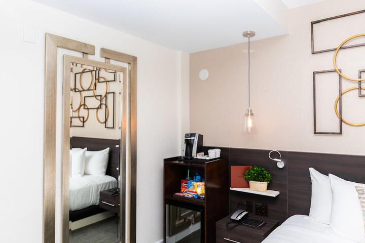 Room 85 of 95