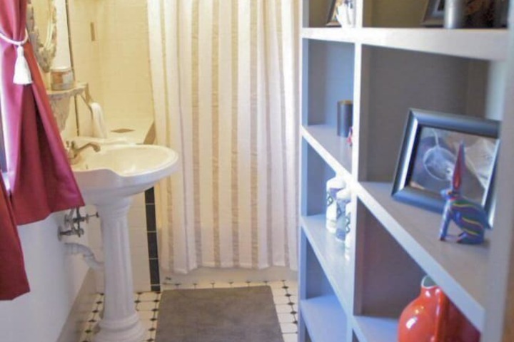 Room 11 of 26