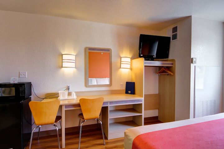 Room 20 of 40
