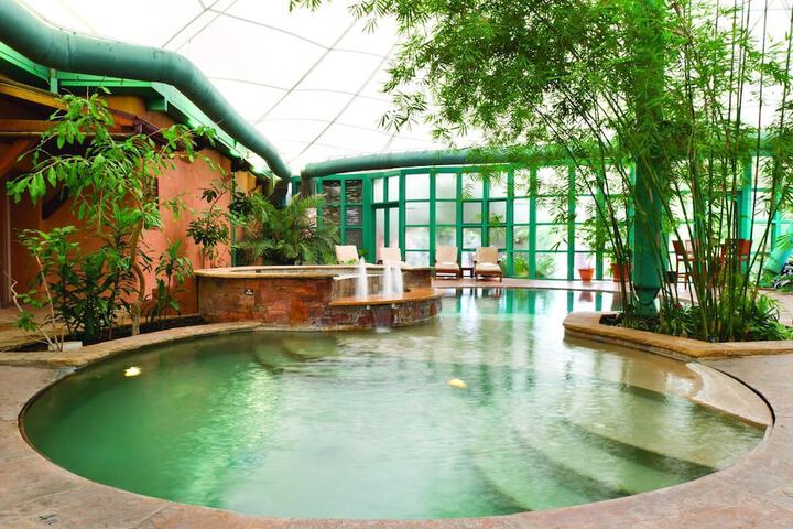 El Monte Sagrado Living Resort & Spa