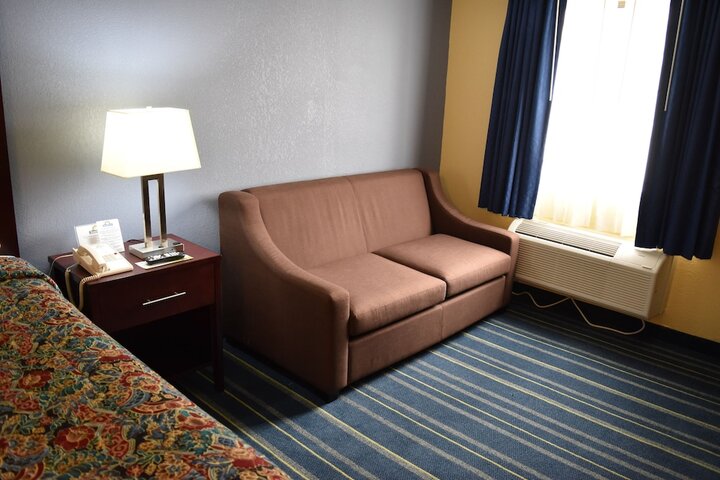 Room 34 of 60