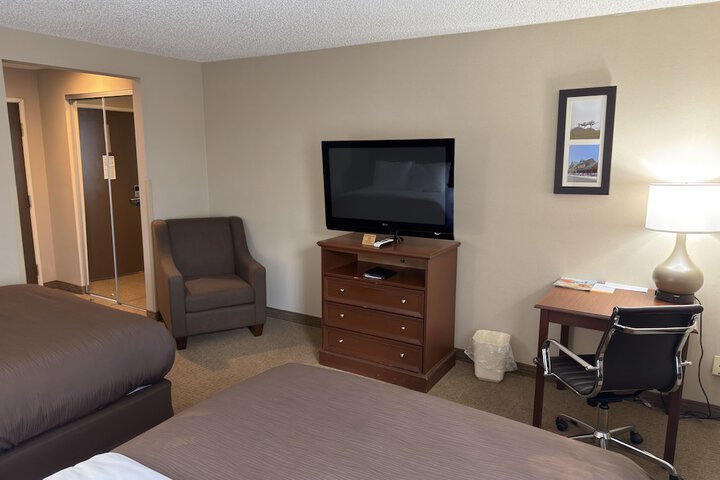 Wingate by Wyndham Utica