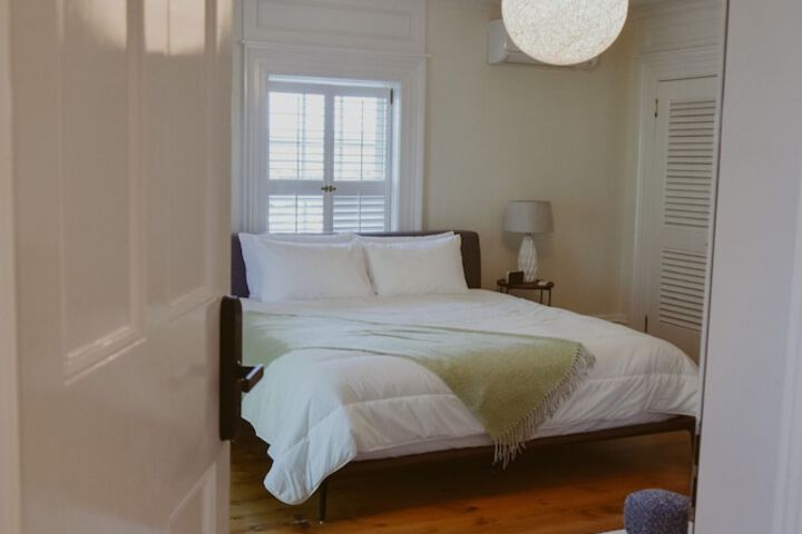 Room 13 of 26