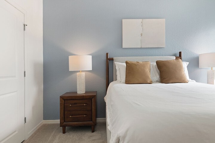 Landing Apartments near South Apopka FL