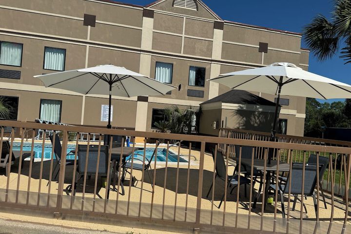 Red Roof Inn Moss Point