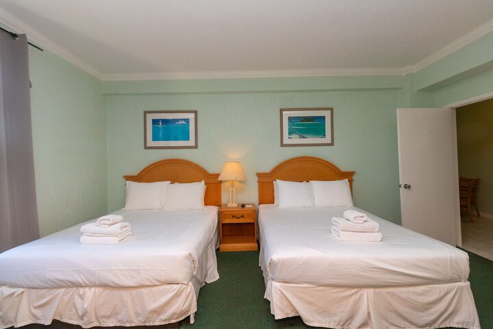 Room 9 of 25