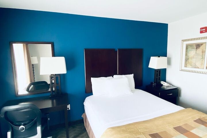 Room 30 of 72