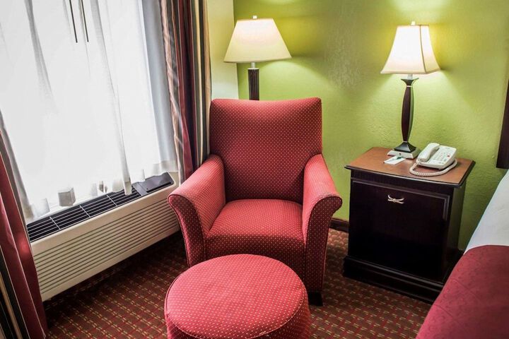 Room 26 of 34