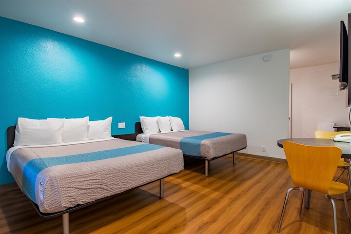 Room 15 of 35
