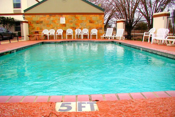Pool 7 of 33