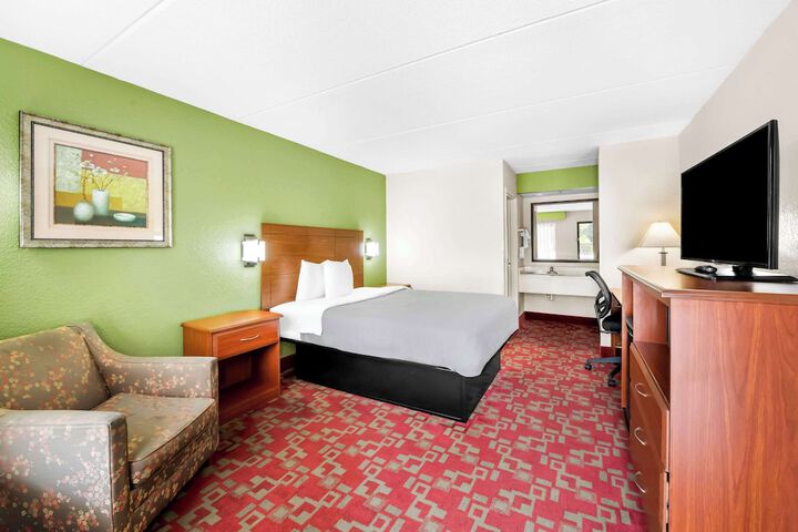 Room 19 of 36