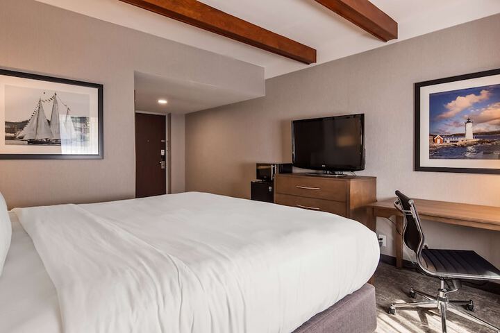 Best Western Plus Portsmouth Hotel & Suites