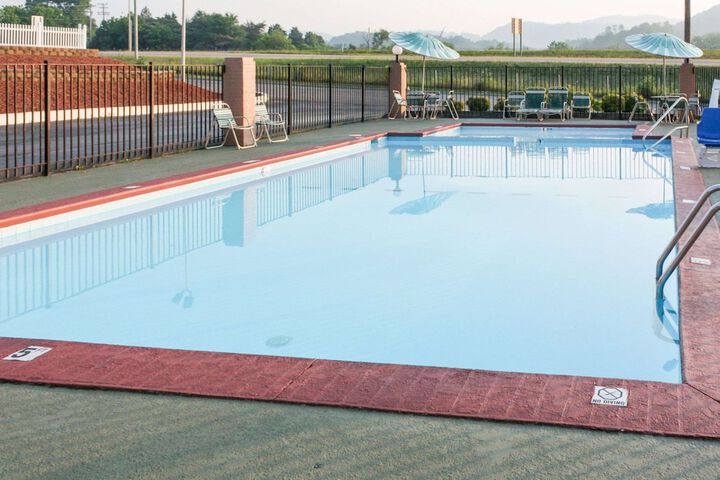 Pool 4 of 36