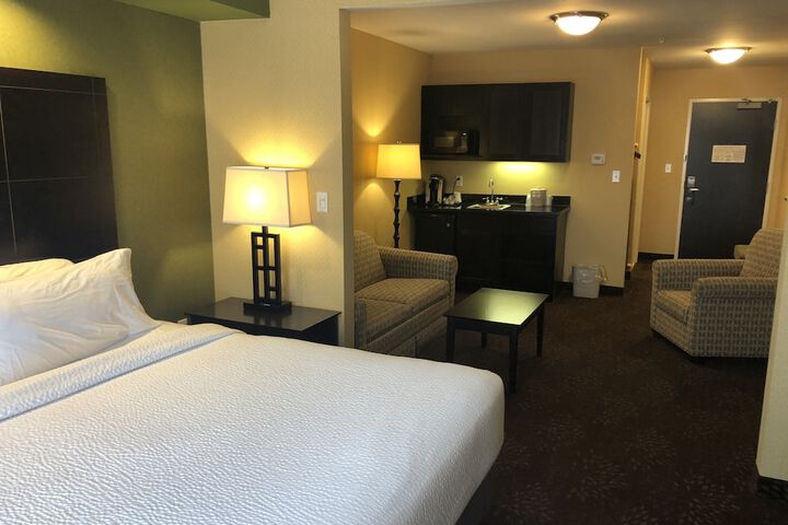 Room 41 of 63