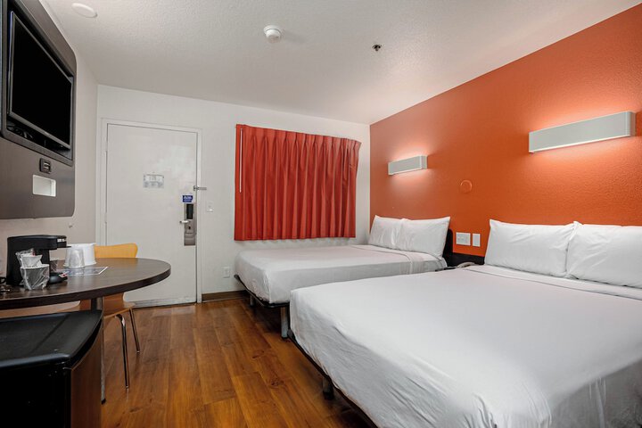 Room 14 of 29