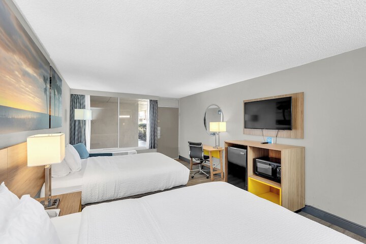 Room 44 of 73