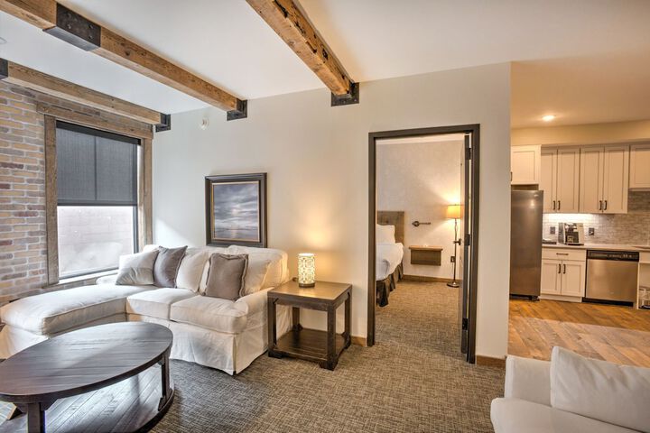 Room 44 of 51