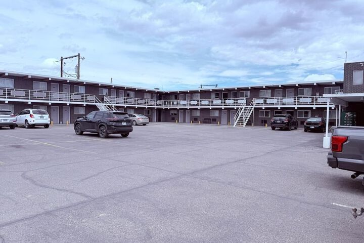 Tomahawk Motor Lodge Riverton US-26