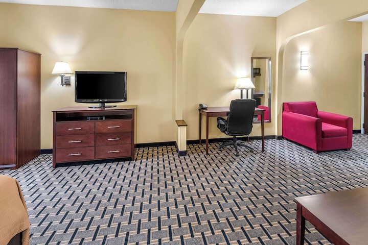 Room 28 of 50