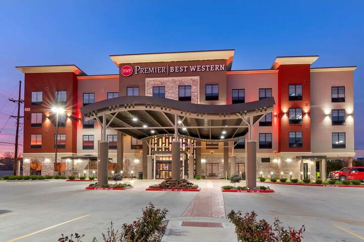 Hotel 4 of 44