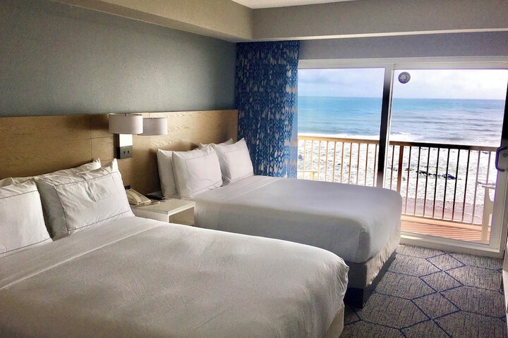 Room 20 of 102
