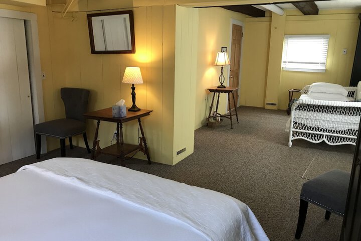 Room 25 of 80