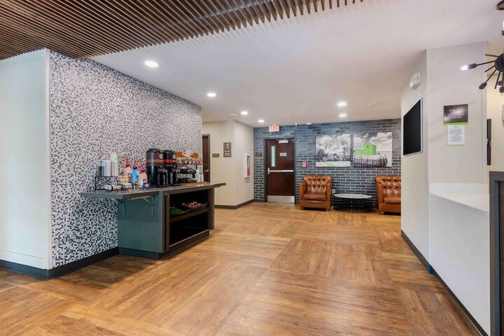 Hotel Interior 10 of 24