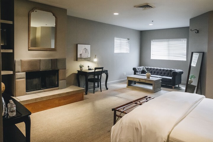 Room 7 of 41
