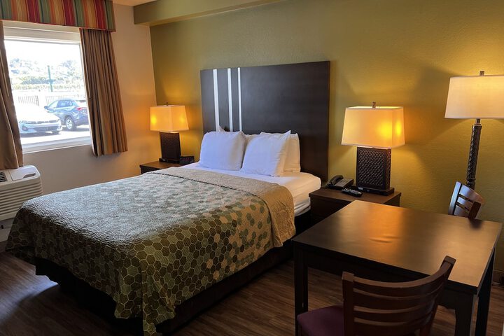 Room 13 of 31