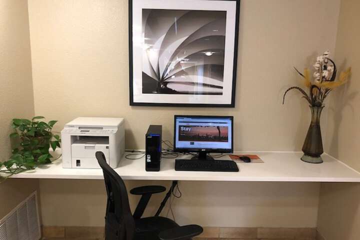 Business Center 23 of 24