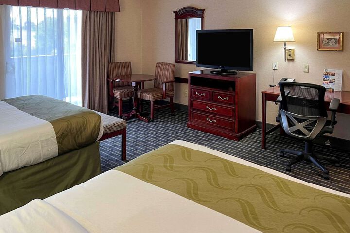 Room 17 of 25