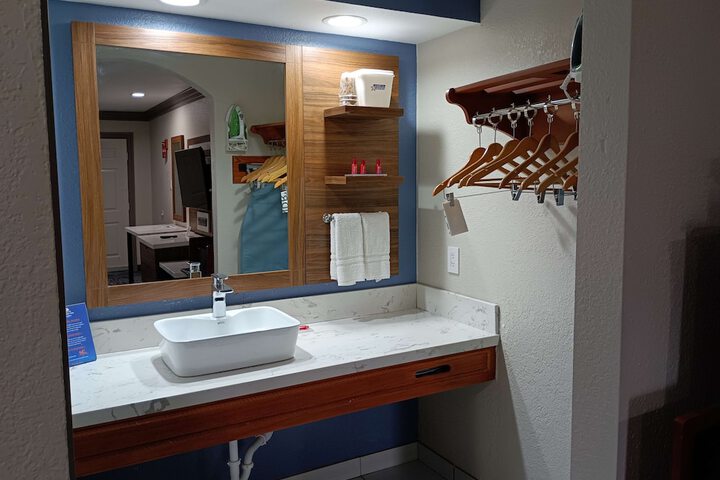Americas Best Value Inn & Suites Alvin Houston