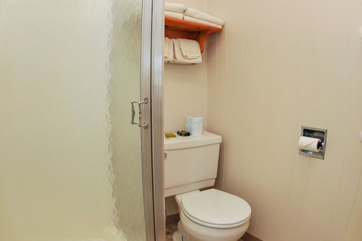 Friendship Oceanfront Suites